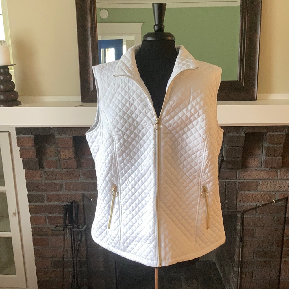 BLACK RIVET VEST